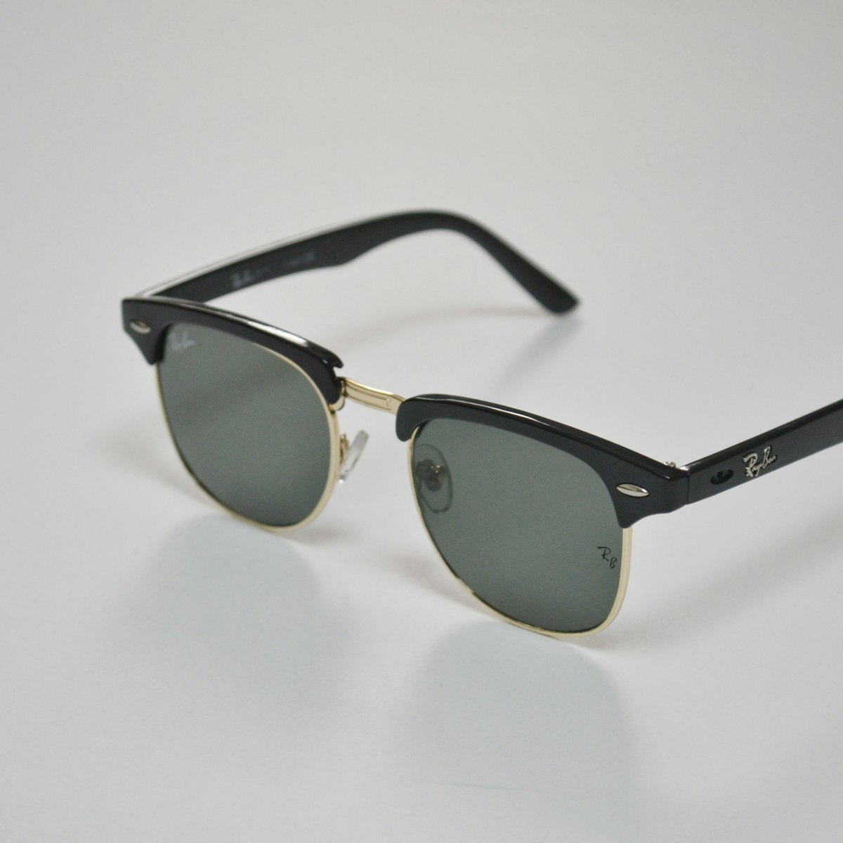 Eclipse sunglasses with green lenses